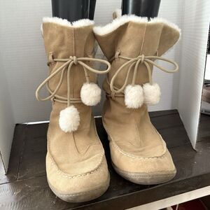 Air Walk Tan Moccasin Winter Boots Women's Fur Lined Suede Leather Size 10